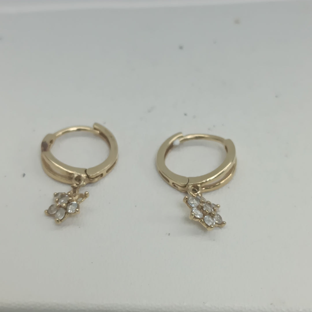 ARETES PAR ORO 14 K 1,60 GRMS (SEMINUEVO)