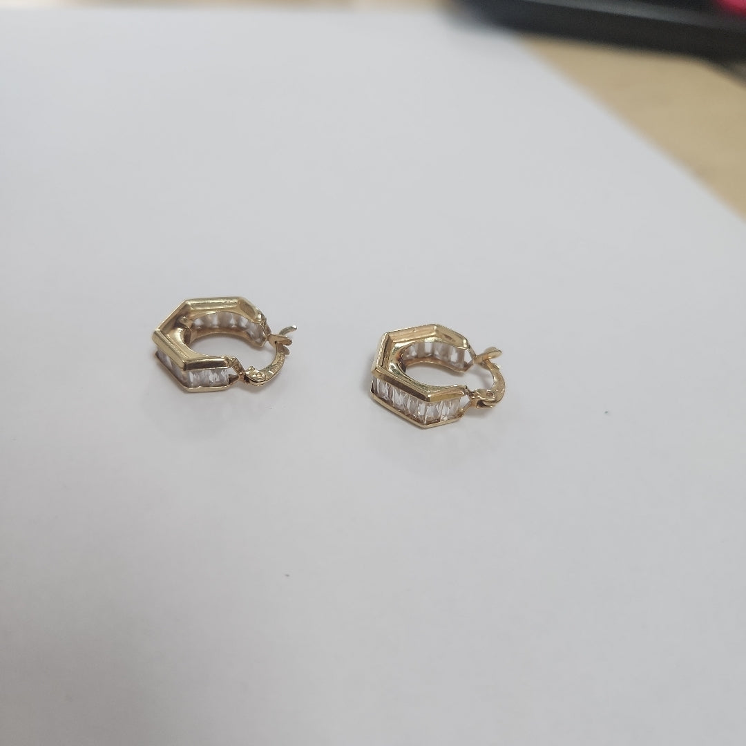 ARETES PAR ORO 10 K 3.3 GRMS (SEMINUEVO)