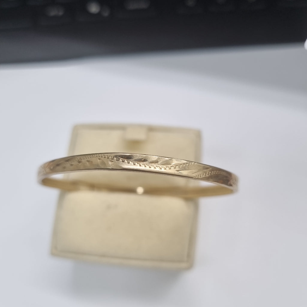 PULSERA RIGIDA ORO 10 K 4.2 GRMS (SEMINUEVO)