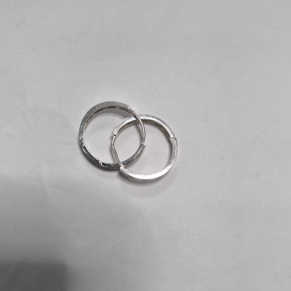 ARETES ARRACADAS FIG TORNILLOS PLATA .925 2.63 GR (NUEVO)