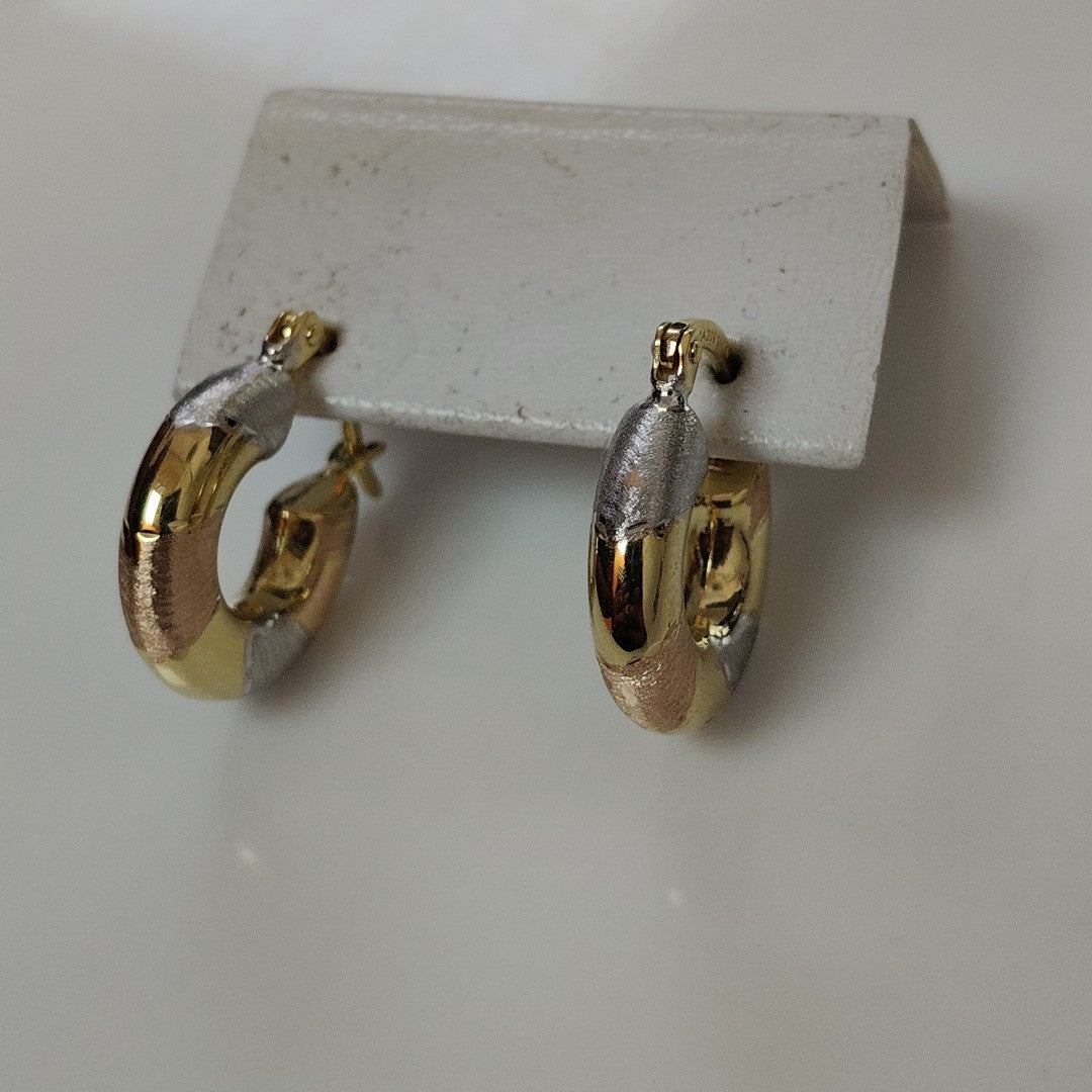 ARRACADAS PAR ORO, ORO COMBINADO 14 K 2.1 GRMS (SEMINUEVO)