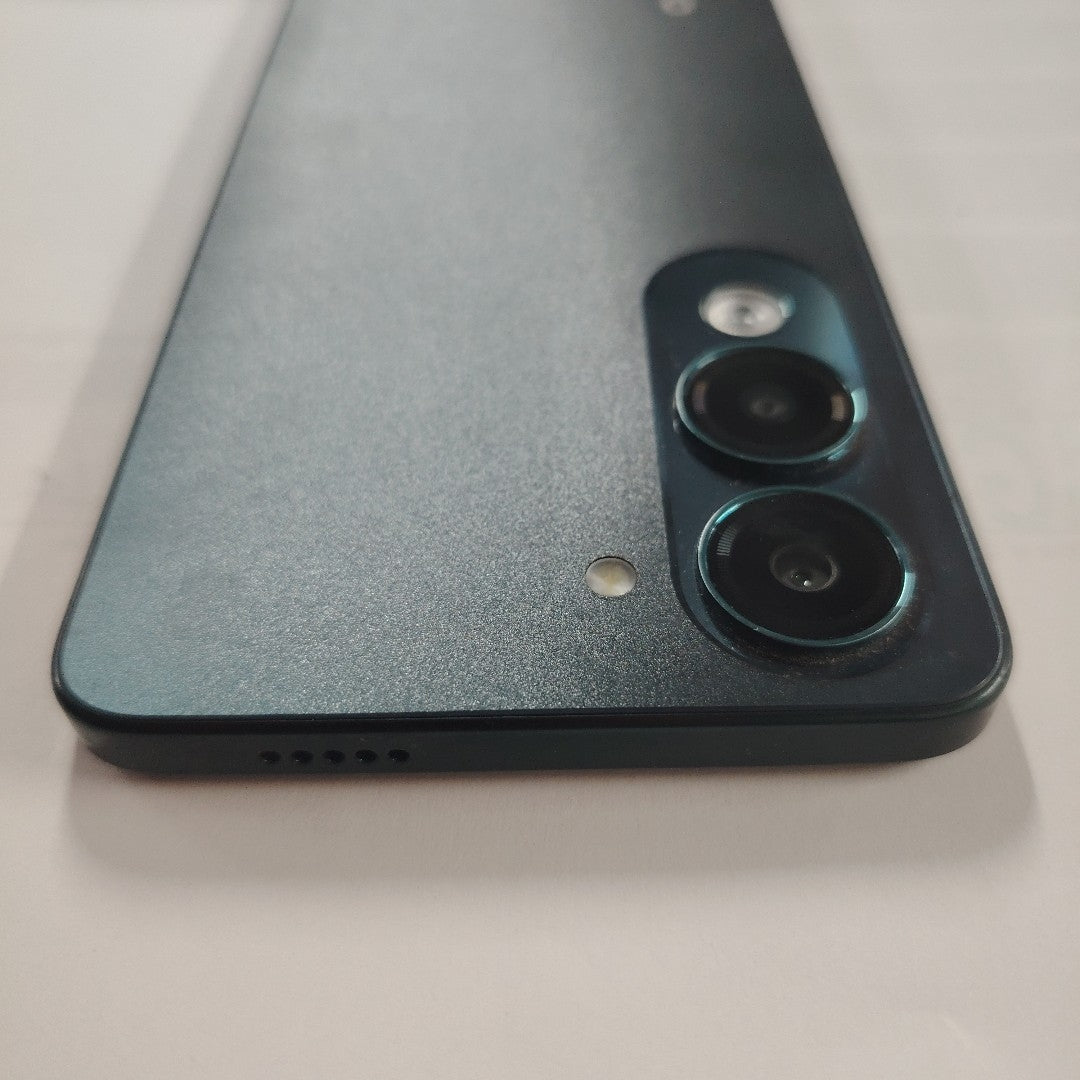 CELULAR VIVO Y04 V2430 (2025) 256 GB 4 GB RAM (SEMINUEVO)
