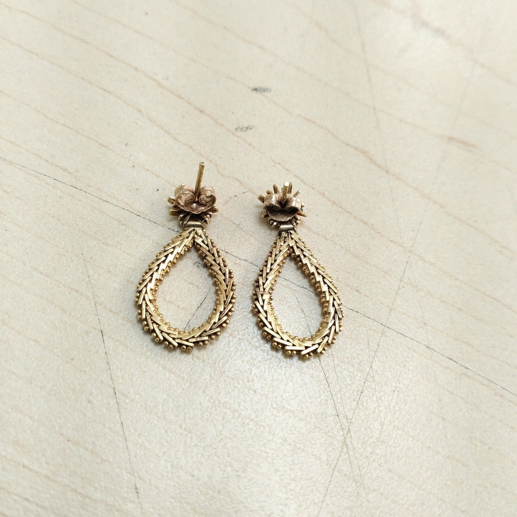 ARETES PAR ORO 10 K 4.6 GRMS (SEMINUEVO)