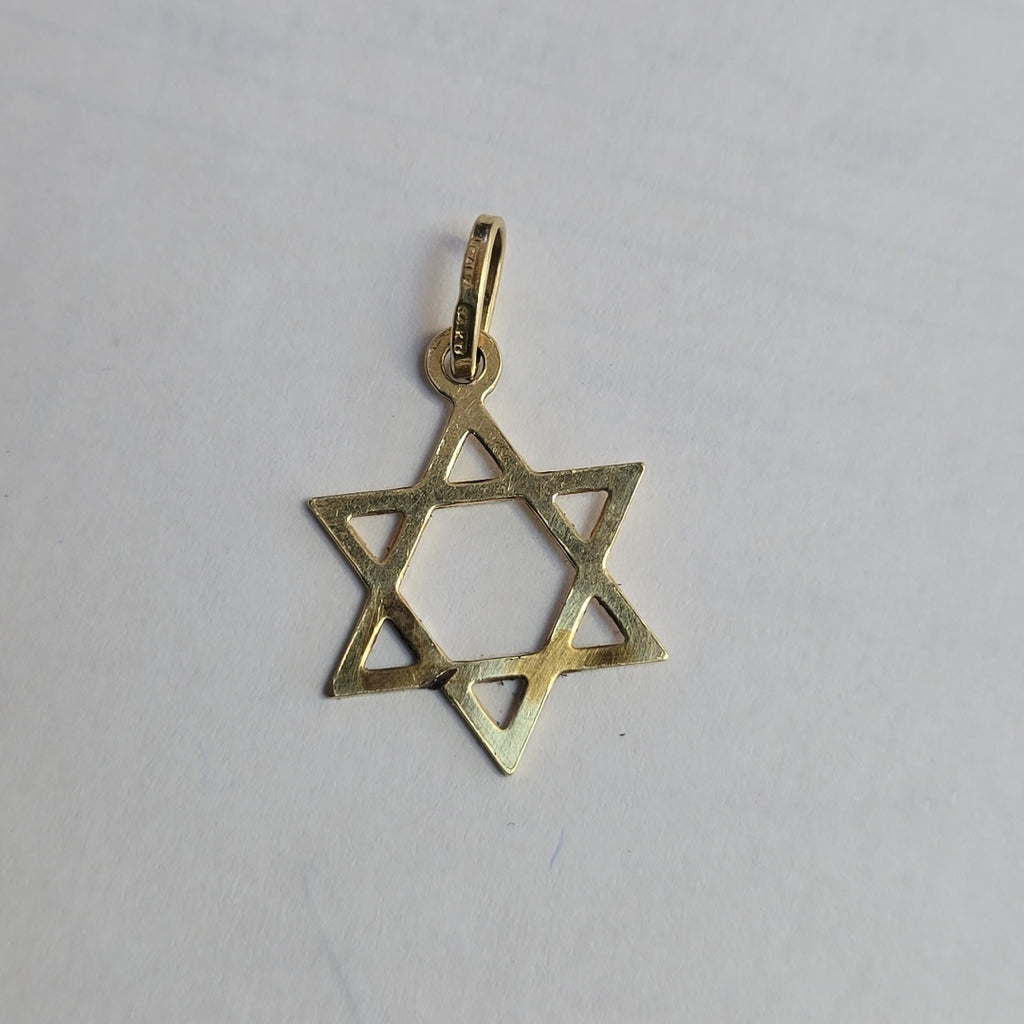 DIJE ORO 14 K 0.8 GRMS (SEMINUEVO)