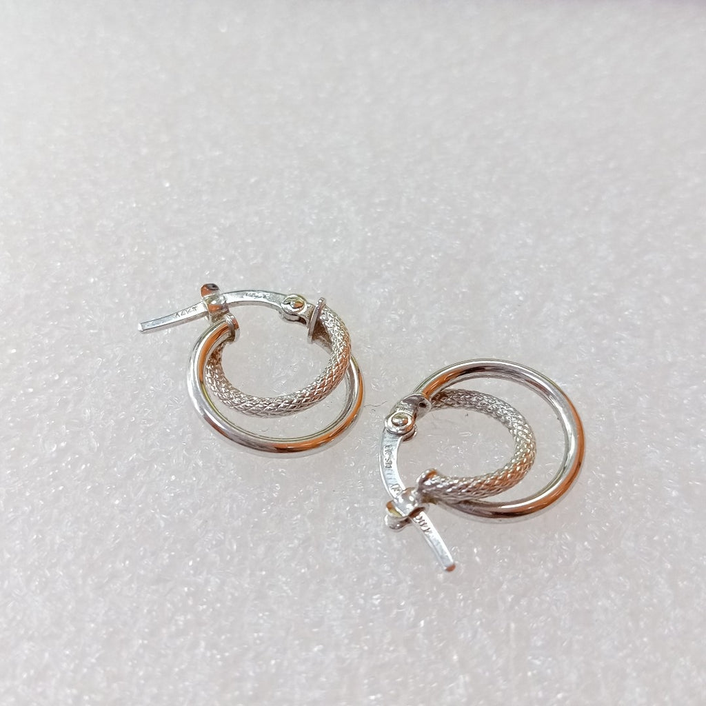 ARRACADAS PAR ORO BLANCO 14 K 1 GRMS (SEMINUEVO)