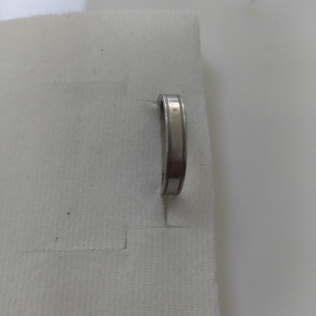 ANILLO PLATINO 7.6 GRMS (SEMINUEVO)