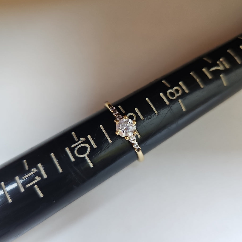 ANILLITO ORO 14 K 1.7 GRMS (SEMINUEVO)