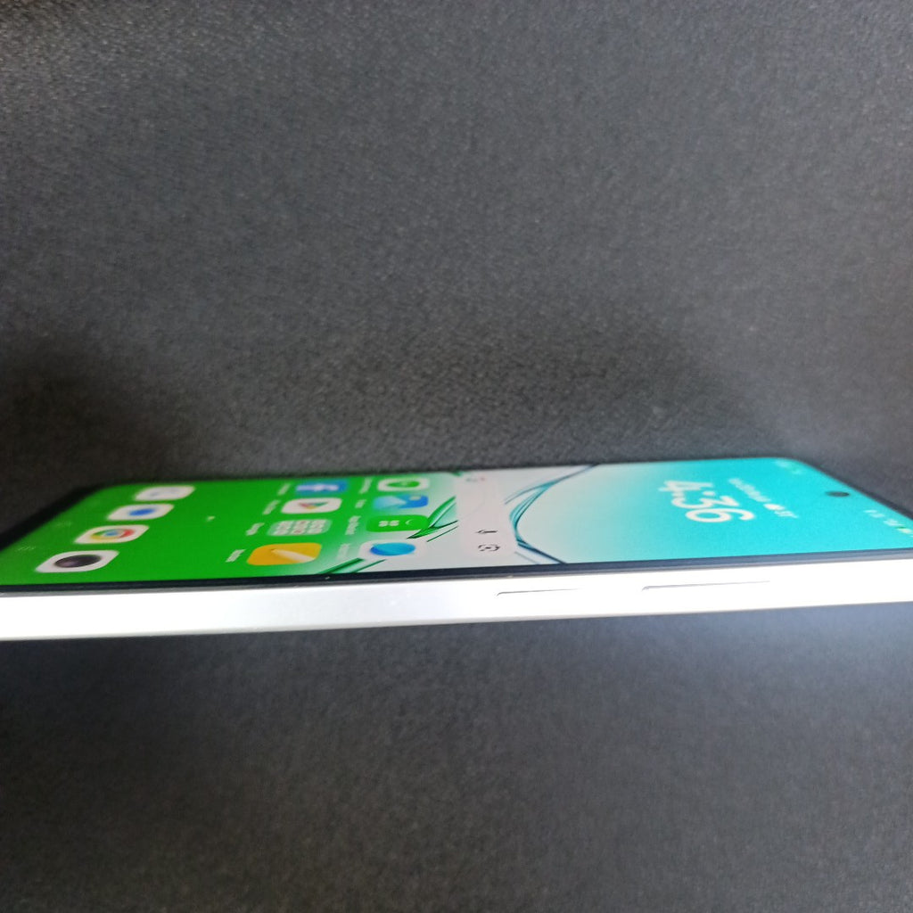 CELULAR OPPO A5 CPH2727 (2025) 256 GB 4 GB RAM (SEMINUEVO)