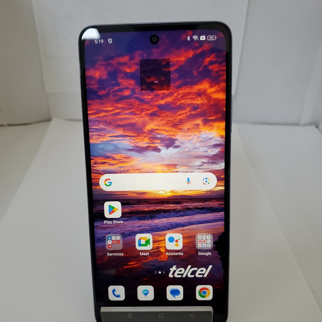 CELULAR OPPO A40 CPH2669 (2024) 256 GB 4 GB RAM (SEMINUEVO)