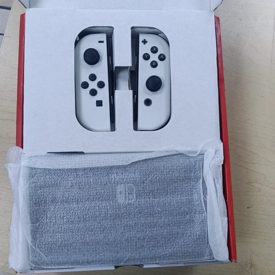 CONSOLA DE VIDEOJUEGO NINTENDO SWITCH OLED 64 GB (SEMINUEVO)