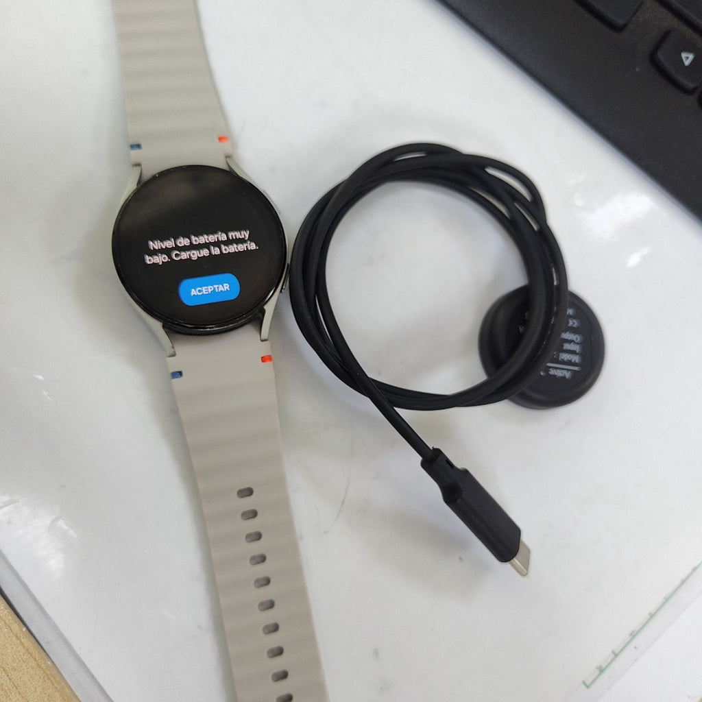 SMARTWATCH SAMSUNG GALAXY WATCH 5 SM-R900 40 MM GPS (SEMINUEVO)