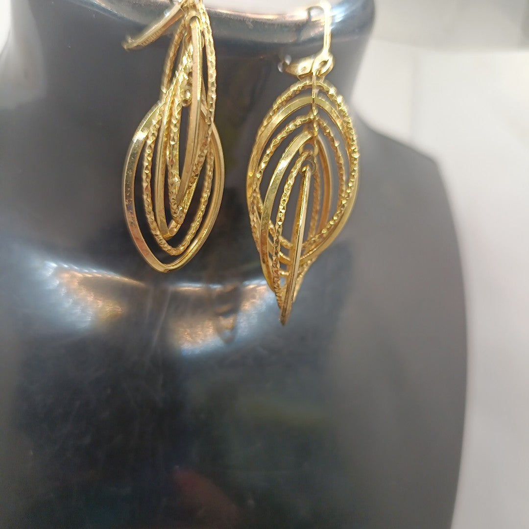 ARETES PAR ORO 14 K 2.6 GRMS (SEMINUEVO)