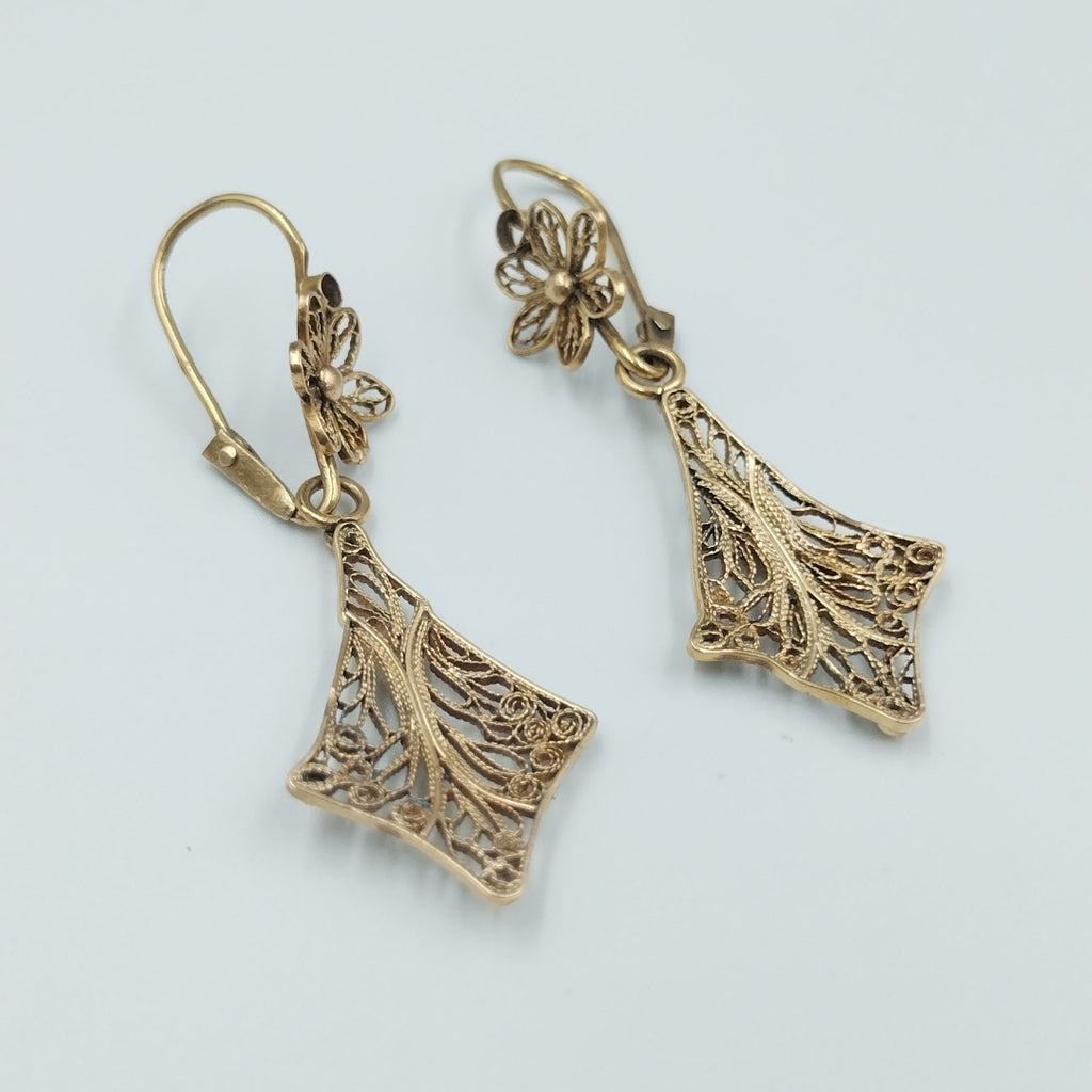 ARETES PAR ORO, ORO MUY BAJO 8 K 4.3 GRMS (SEMINUEVO)
