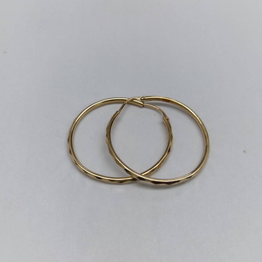 ARRACADAS PAR ORO 14 K 1.6 GRMS (SEMINUEVO)