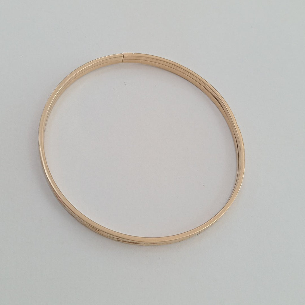 PULSERA RIGIDA ORO 10 K 5.4 GRMS (SEMINUEVO)