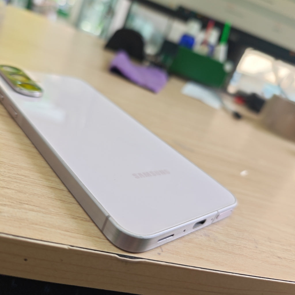CELULAR SAMSUNG GALAXY A56 SM-A566E (2025) 256 GB 8 GB RAM (SEMINUEVO)