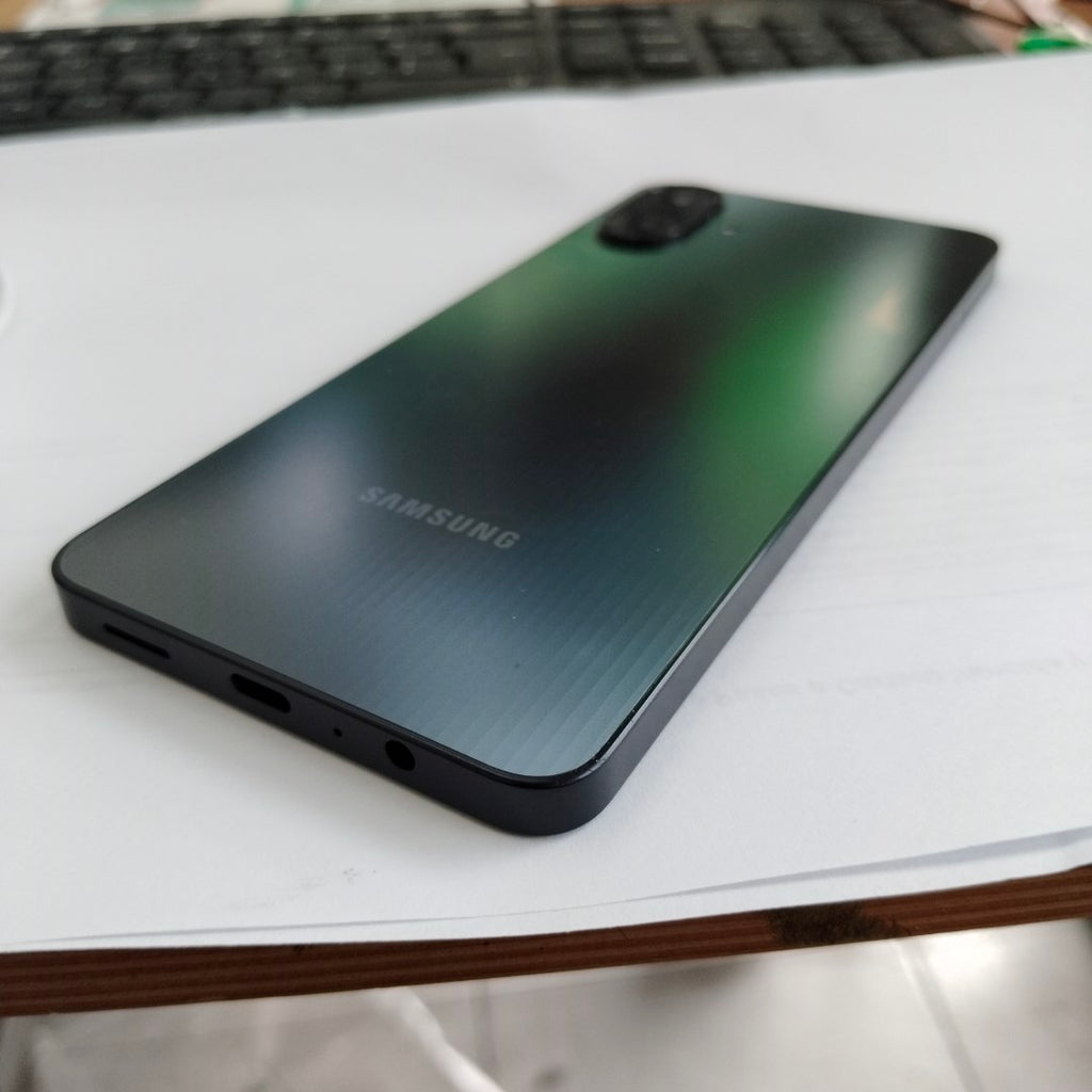 CELULAR SAMSUNG GALAXY A07 SM-A075M (2025) 64 GB 4 GB RAM (SEMINUEVO)