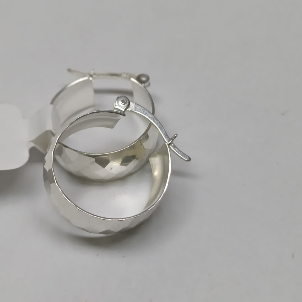 ARETES ARRACADAS FACETADAS PLATA .925 2.8 GR (NUEVO)