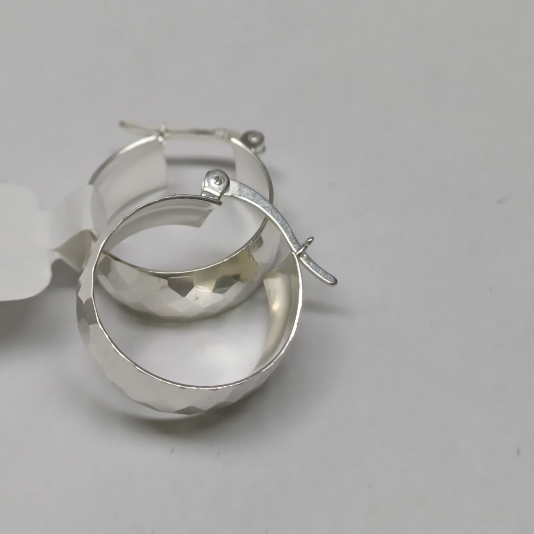 ARETES ARRACADAS FACETADAS PLATA .925 2.8 GR (NUEVO)