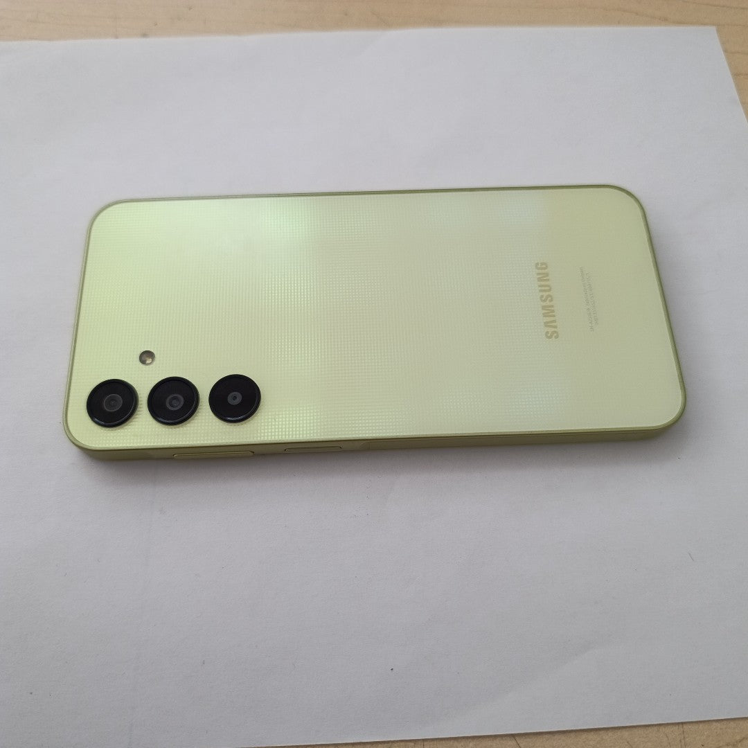 CELULAR SAMSUNG GALAXY A25 5G SM-A256E/N (2023) 128 GB 6 GB RAM (SEMINUEVO)
