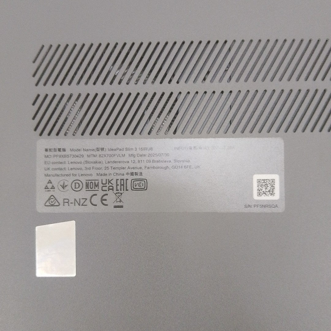 LAPTOP LENOVO IDEAPAD SLIM 3 15IRU8 (2025) 512 GB SSD 8 GB RAM (SEMINUEVO)