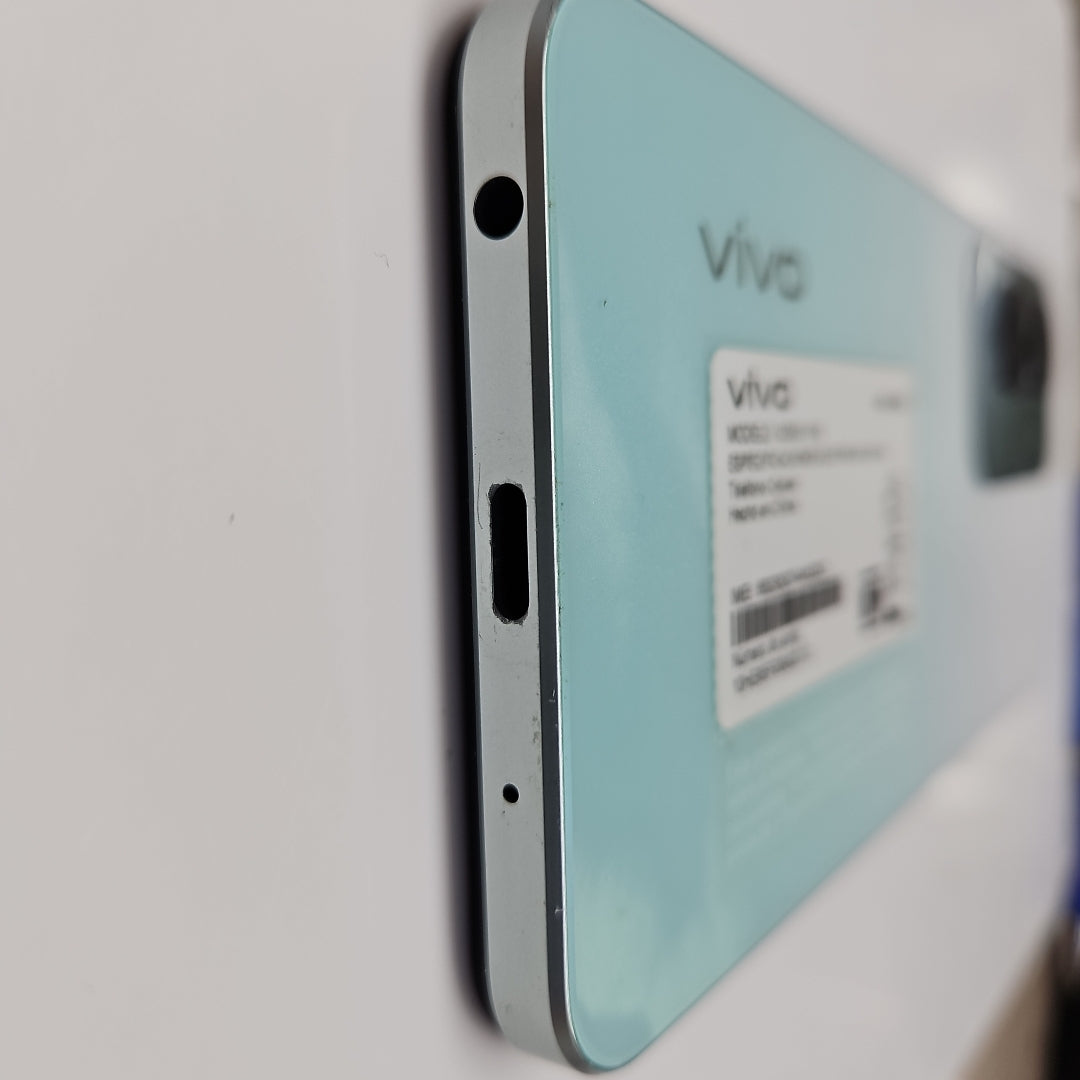 CELULAR VIVO Y18 V2333 128 GB 6 GB (SEMINUEVO)