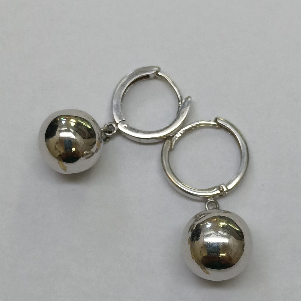 ARETES PAR ORO 14 K 2.8 GRMS (SEMINUEVO)