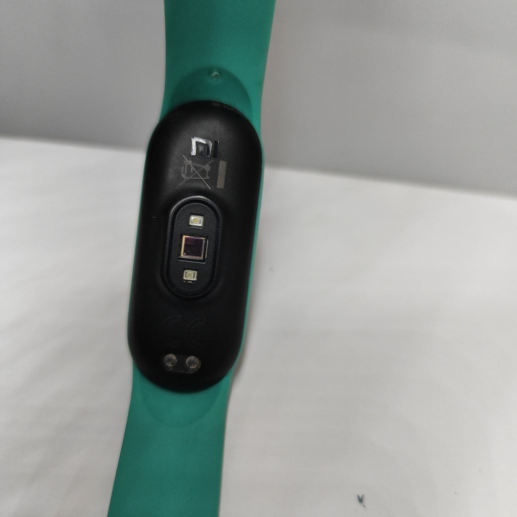 SMARTWATCH XIAOMI MI SMART BAND 5 XMSH10HM FITBAND BLUETOOTH (SEMINUEVO)