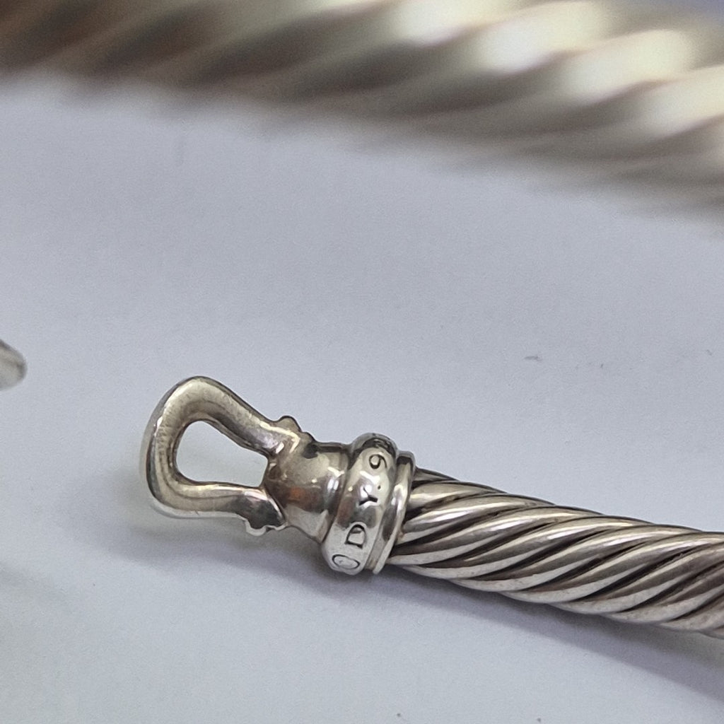 PULSERA RIGIDA PLATA 29.8 GRMS (SEMINUEVO)