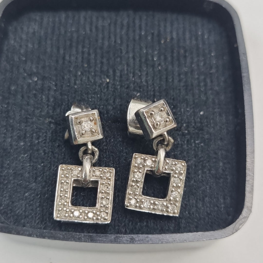 BROQUELES PAR ORO BLANCO 14 K 3.5 GRMS (SEMINUEVO)