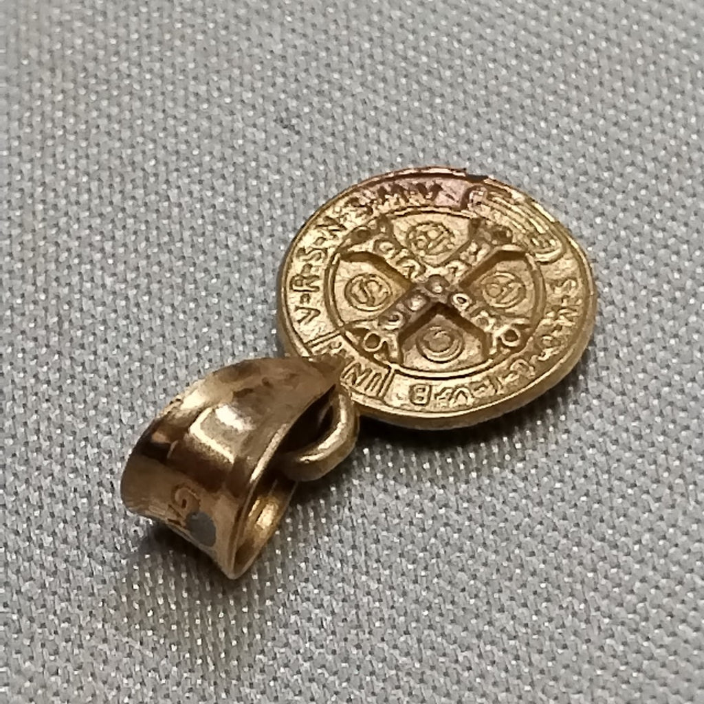 DIJE ORO 14 K 0.6 GRMS (SEMINUEVO)