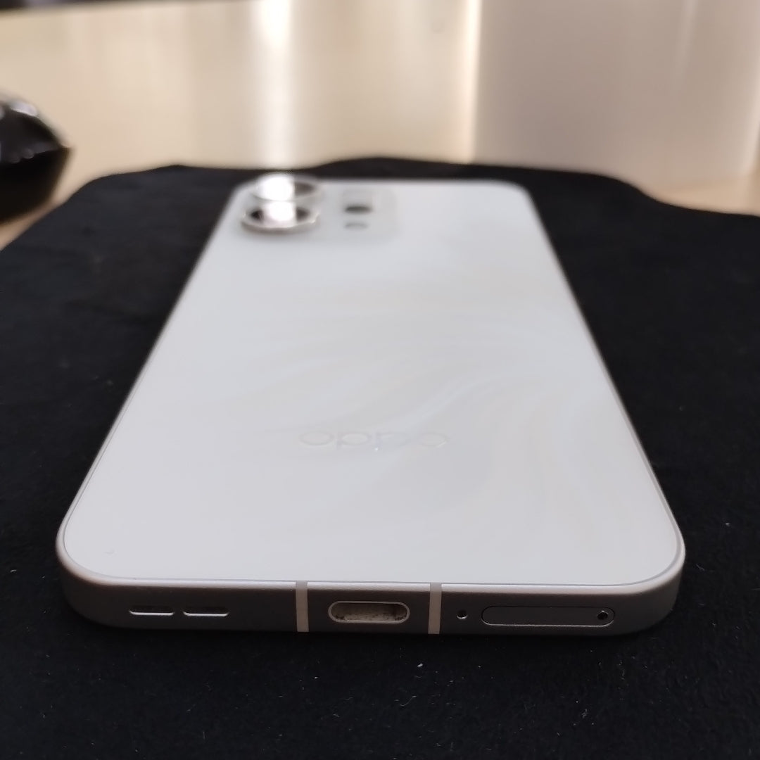 CELULAR OPPO RENO14 5G CPH2737 (2025) 512 GB 12 GB RAM (SEMINUEVO)