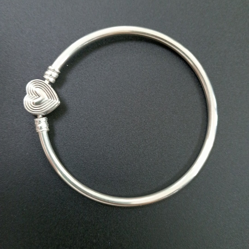 PULSERA RIGIDA PLATA 9,00 GRMS (SEMINUEVO)