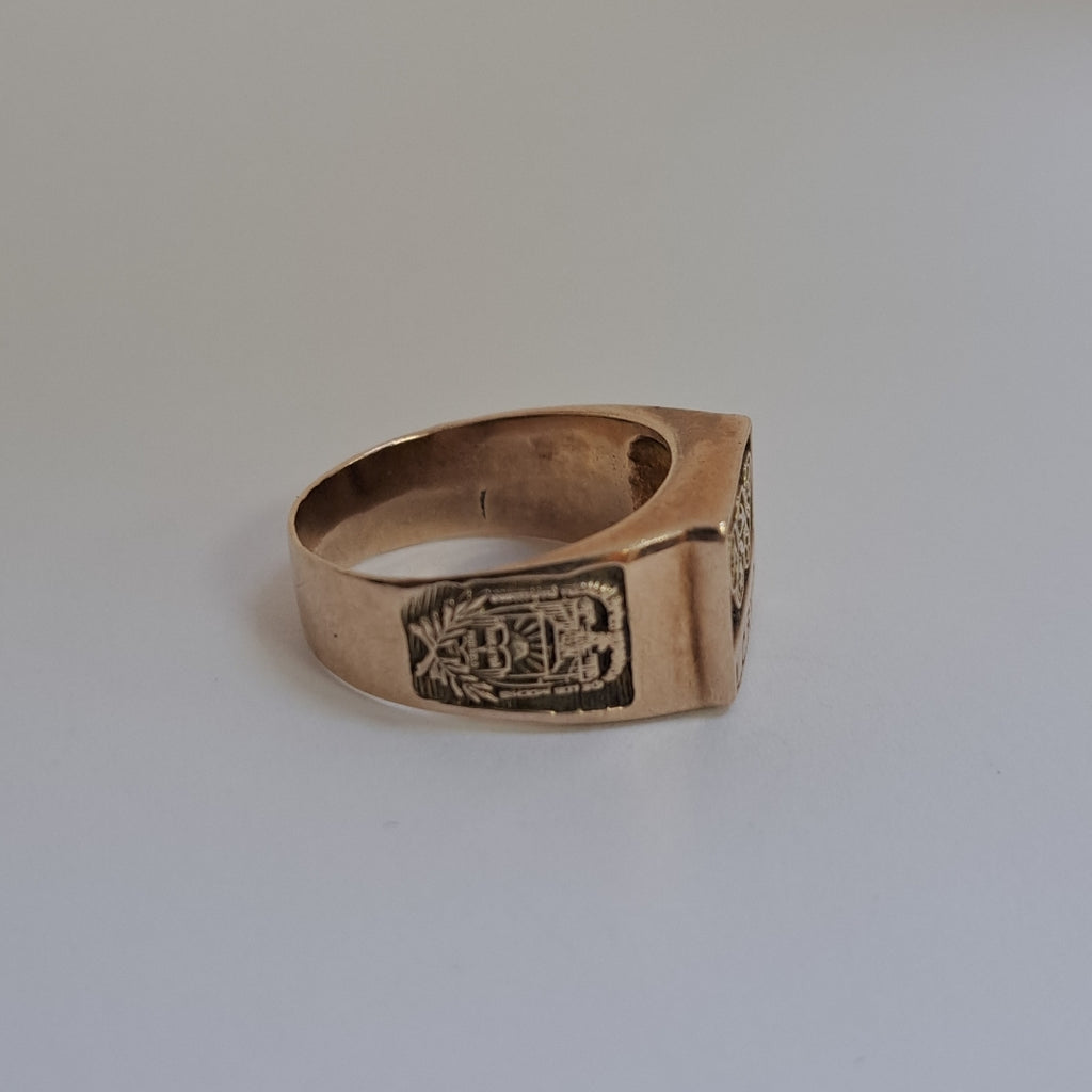 ANILLO CONMEMORATIVO ORO 8 K 8.6 GRMS (SEMINUEVO)