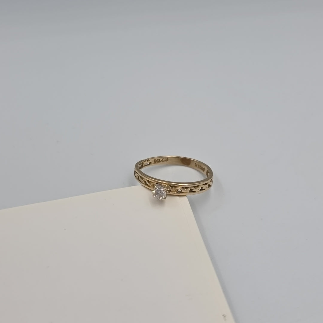 SOLITARIO ORO 14 K 1.4 GRMS (SEMINUEVO)