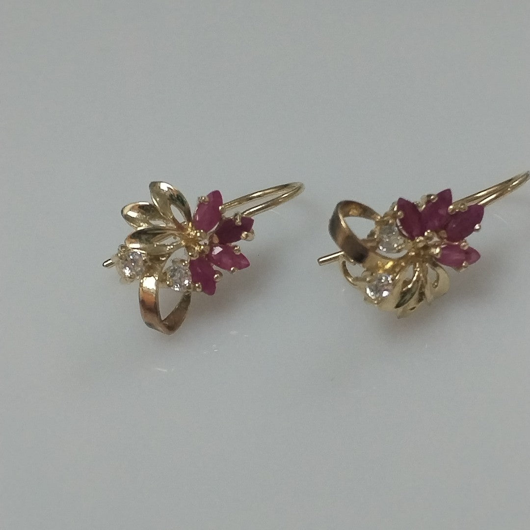 ARETES PAR ORO 14 K 2.5 GRMS (SEMINUEVO)