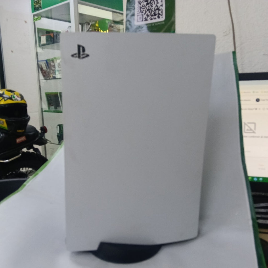 CONSOLA DE VIDEOJUEGO SONY PS5 825 SSD (SEMINUEVO)
