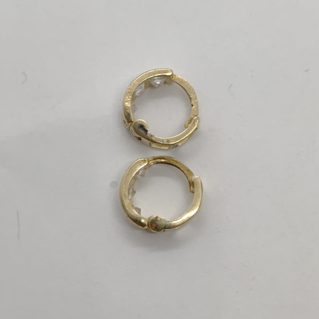 ARRACADAS PAR ORO 10 K 1.1 GRMS (SEMINUEVO)