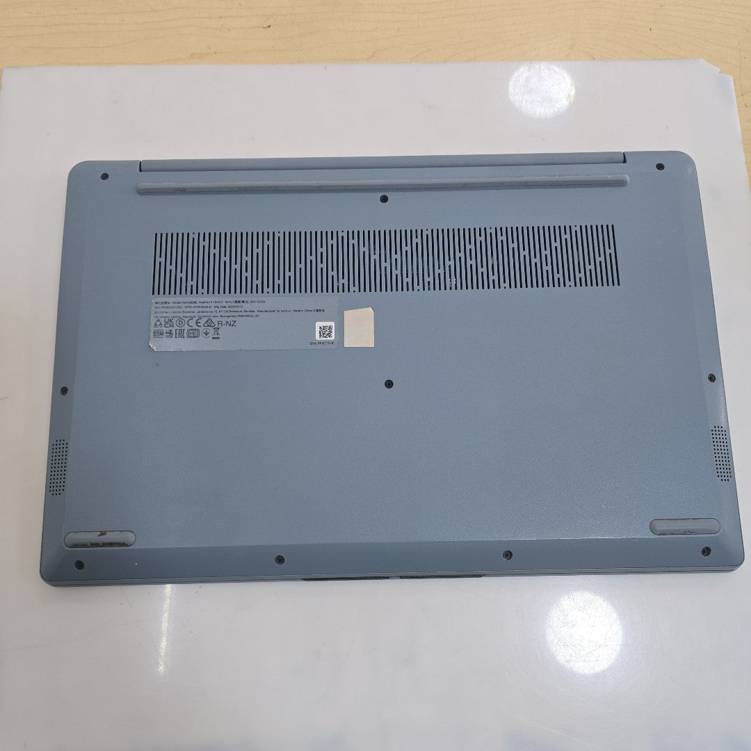 LAPTOP LENOVO IDEAPAD 3 15IAU7 (2023) 512 GB SSD 12 GB RAM (SEMINUEVO)