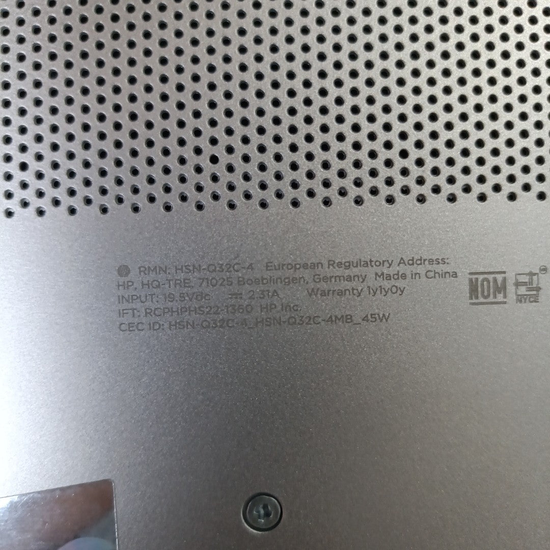 LAPTOP HP PROBOOK 440 G9 (2024) 512 GB SSD 16 GB RAM (SEMINUEVO)