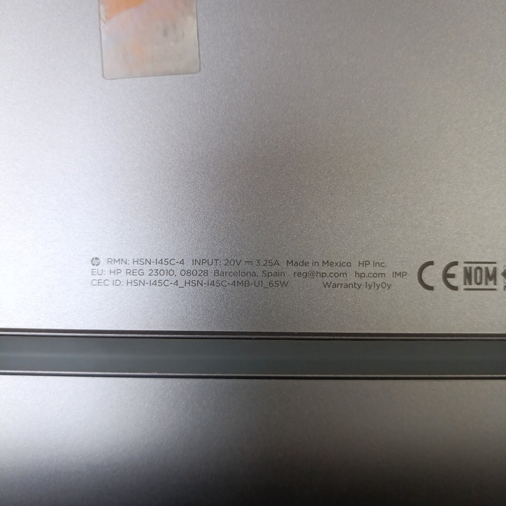 LAPTOP HP ZBOOK FIREFLY 14 G11 (2024) 512 GB SSD 16 GB RAM (SEMINUEVO)