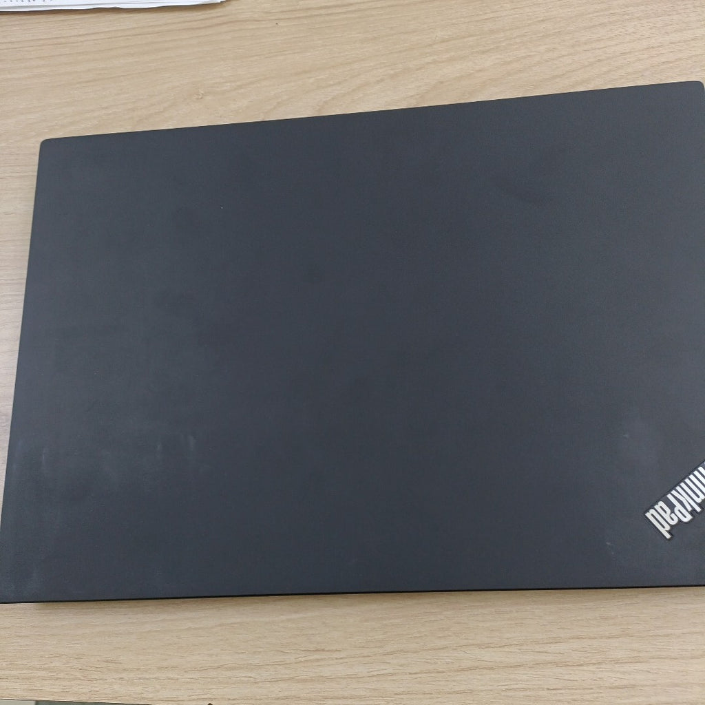 LAPTOP LENOVO THINKPAD T14 GEN 2 (2023) 512 GB SSD 16 GB RAM (SEMINUEVO)