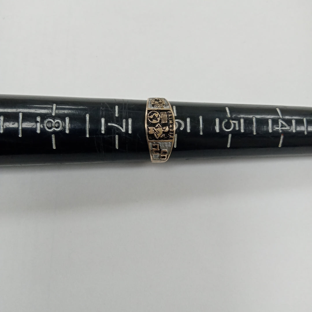 ANILLO DE GRADUACIÓN ORO 8 K 0.9 GRMS (SEMINUEVO)