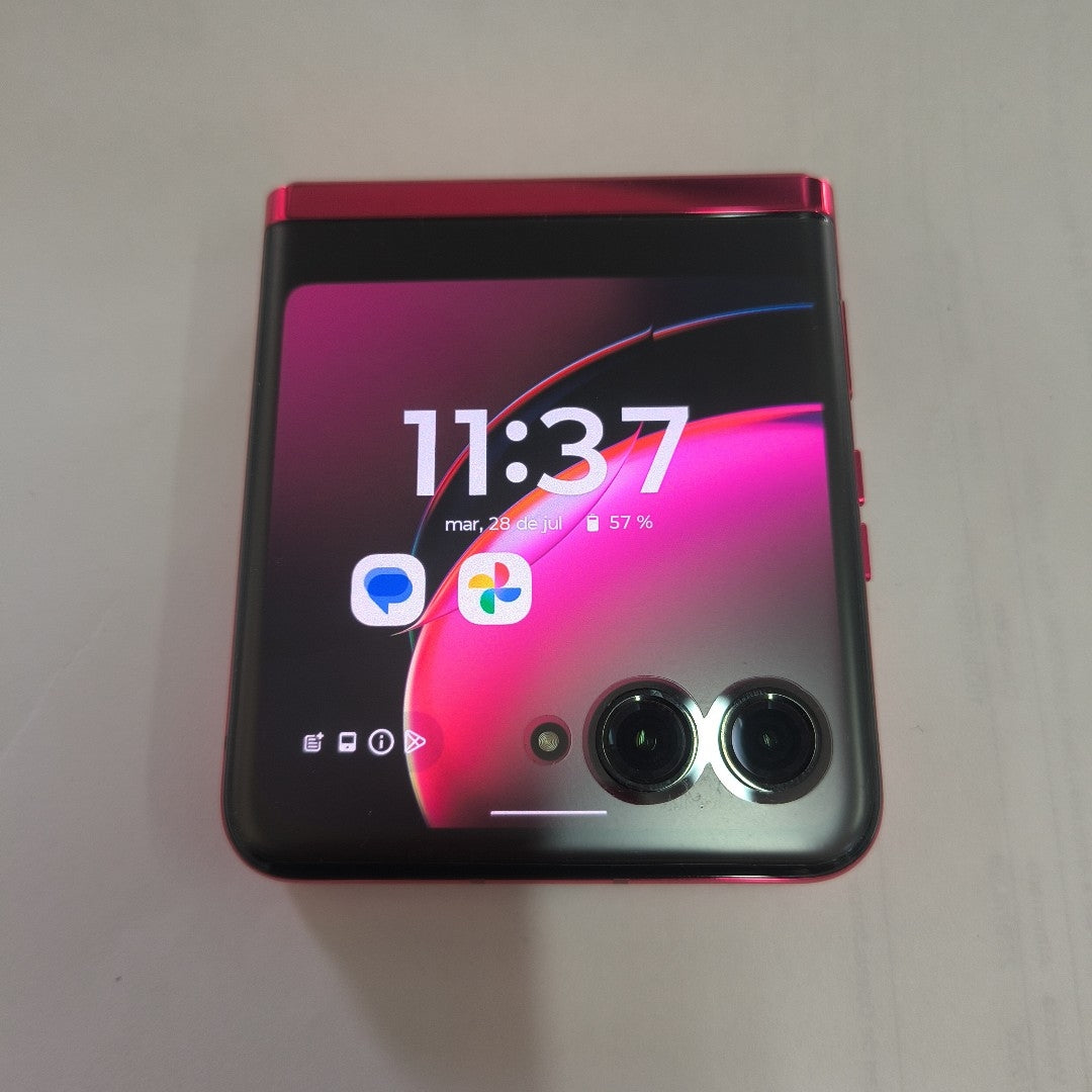 CELULAR MOTOROLA RAZR+ XT2321-3 (2023) 256 GB 8 GB RAM (SEMINUEVO)