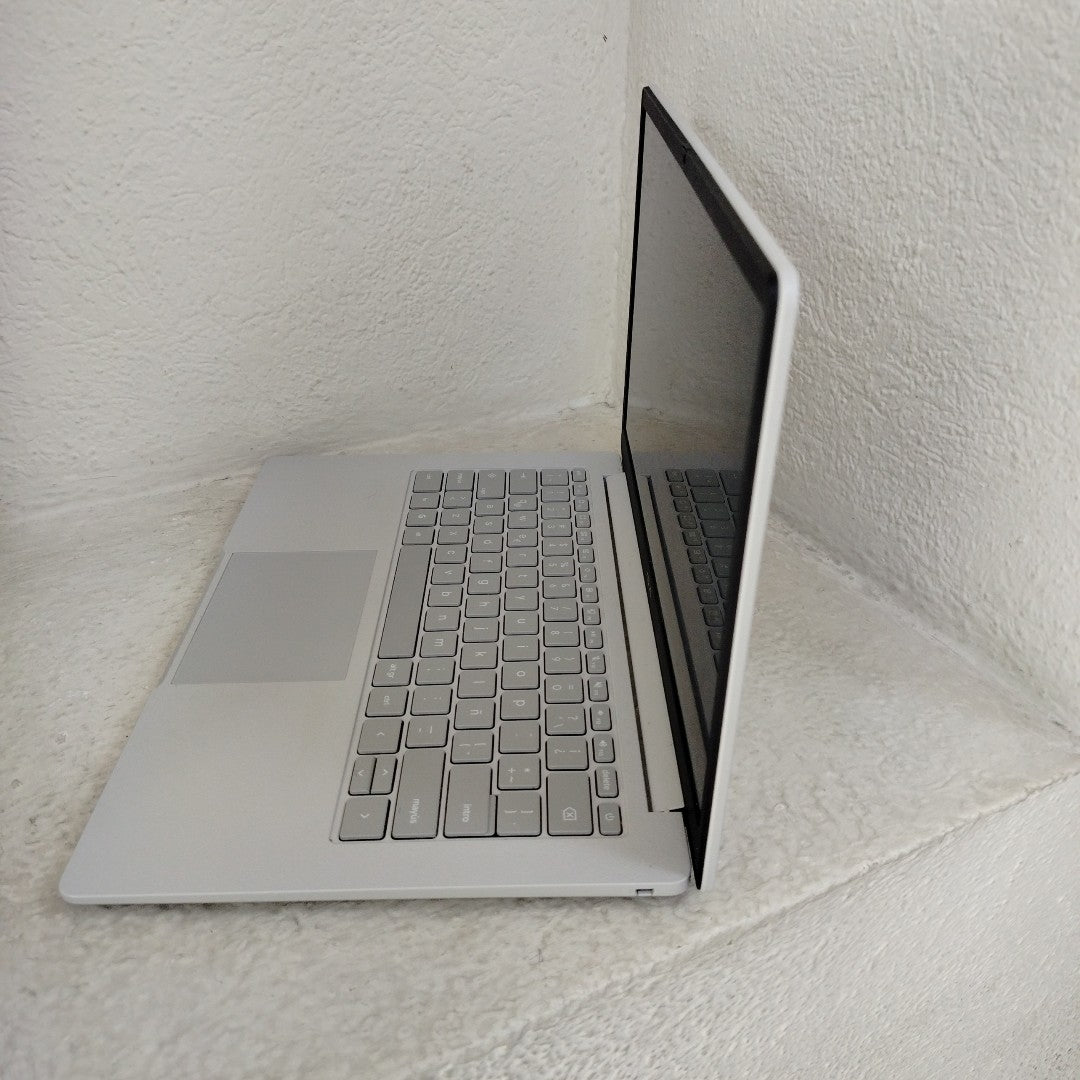 LAPTOP ASUS CROMEBOOK CX1405CTA C8G128-C1 (2025) 128 GB 8 GB RAM (SEMINUEVO)