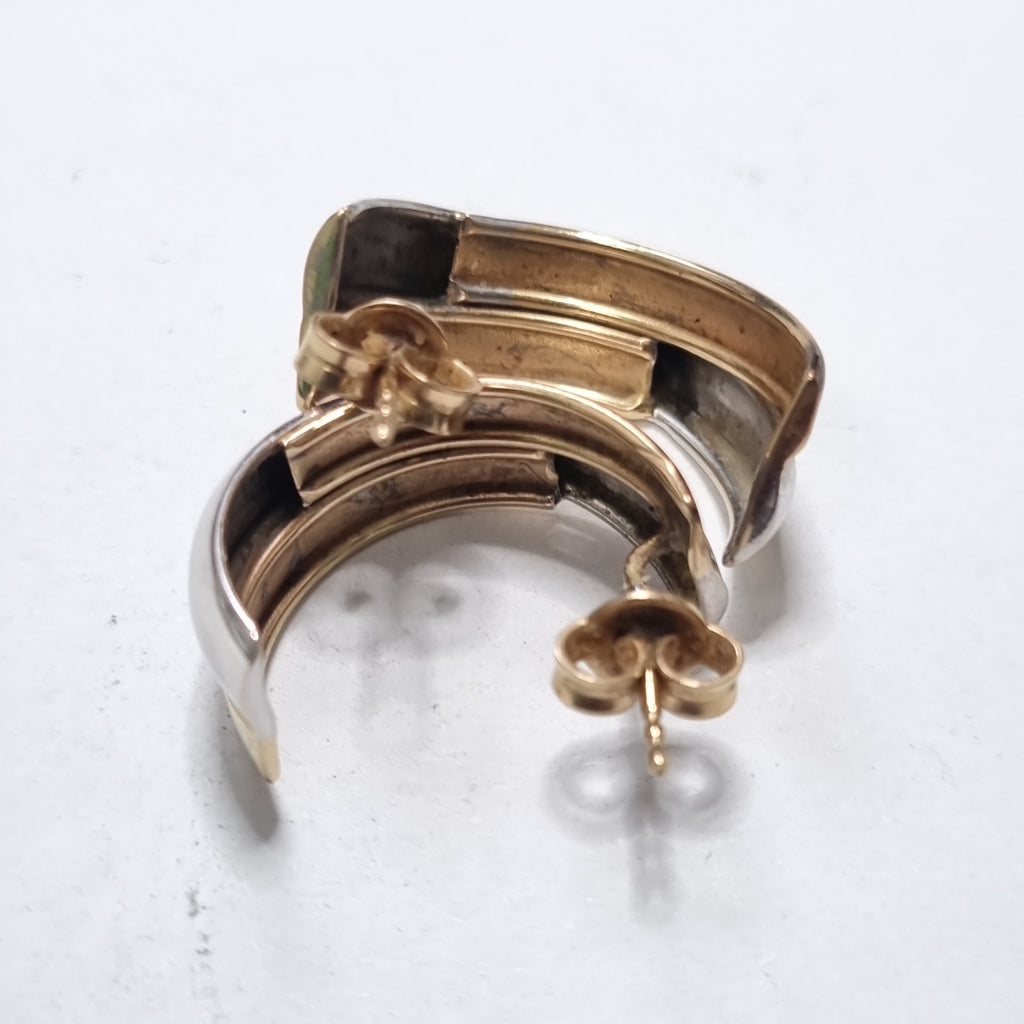 ARETES PAR ORO COMBINADO 14 K 4.6 GRMS (SEMINUEVO)