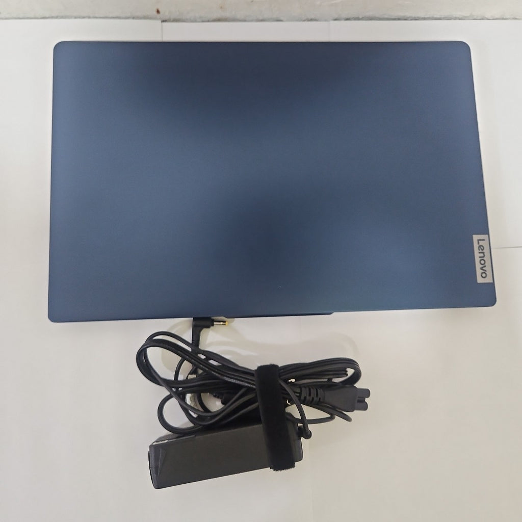 LAPTOP LENOVO IDEAPAD SLIM 3 15IAN8 (2024) 256 GB SSD 8 GB RAM (SEMINUEVO)