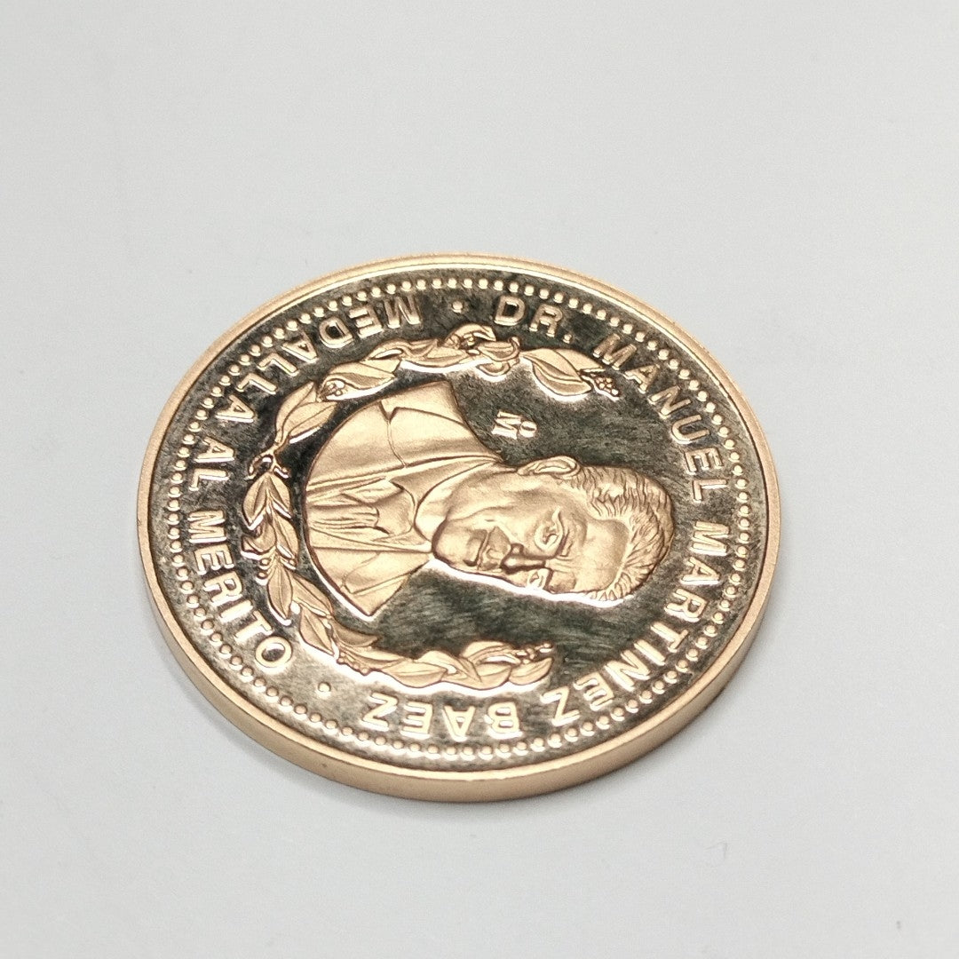 MEDALLA CONMEMORATIVA ORO 21 K 15.5 GRMS (SEMINUEVO)