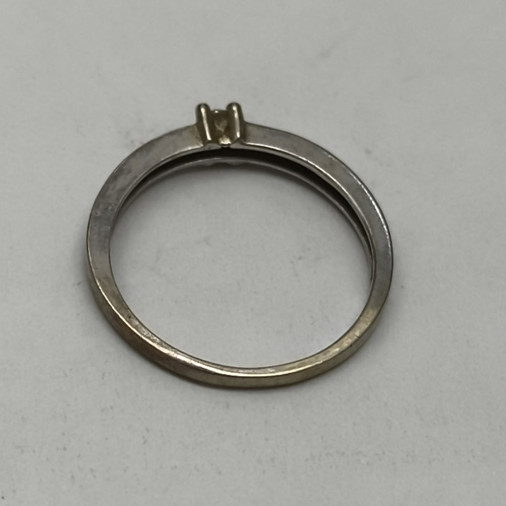 ANILLITO ORO BLANCO 14 K 1.9 GRMS (SEMINUEVO)