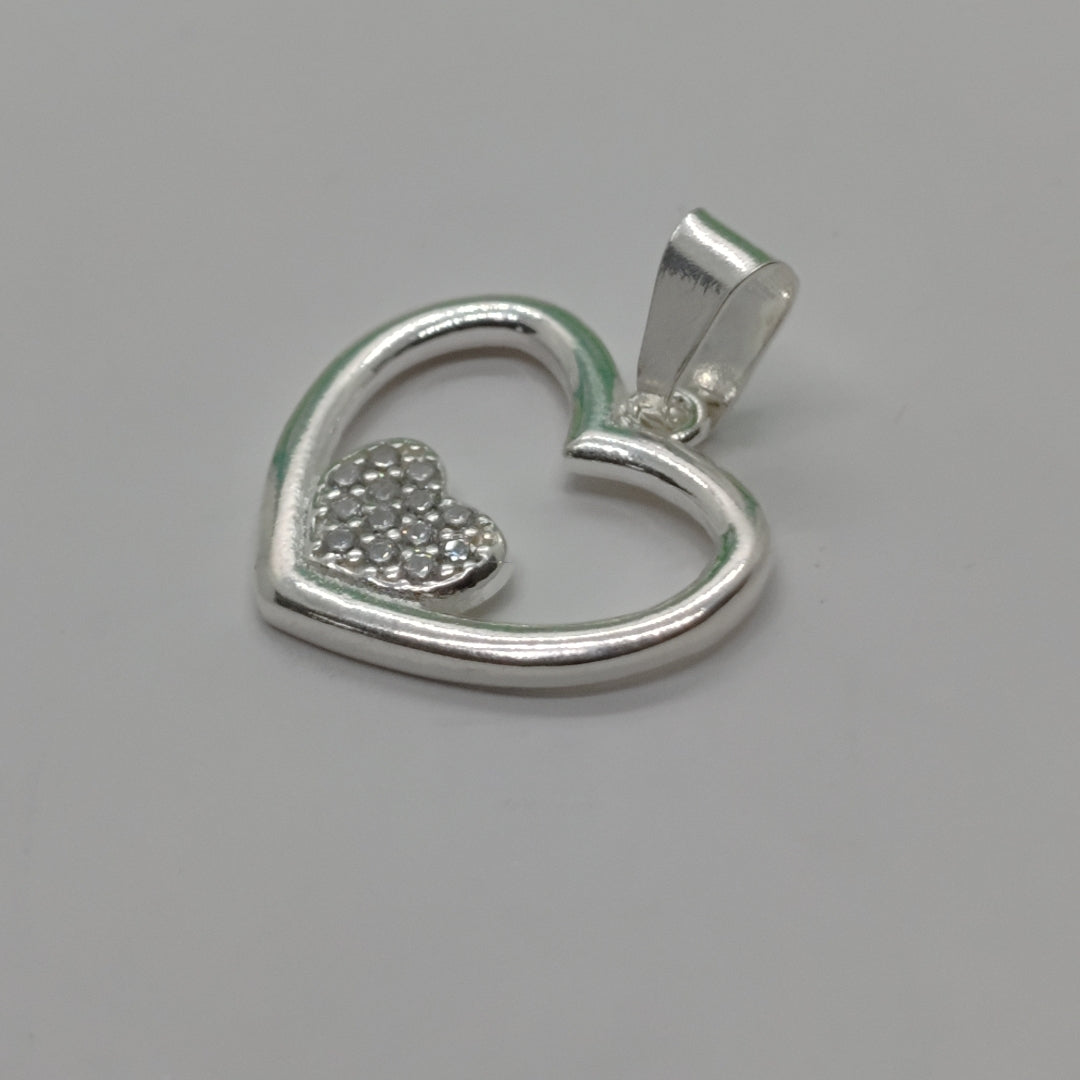DIJE CORAZON C/CIRCONIAS PLATA .925 2.6 GR (NUEVO)